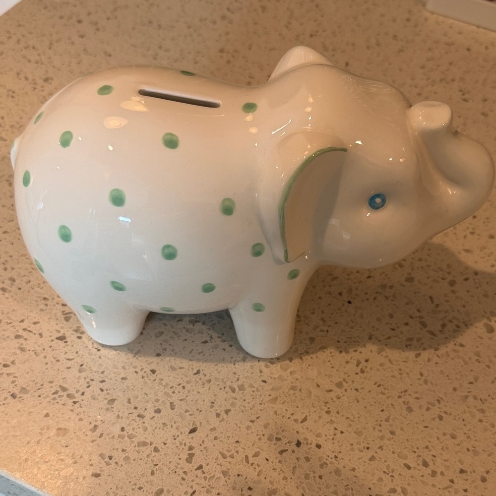 💯 authentic Tiffany + Co elephant bank